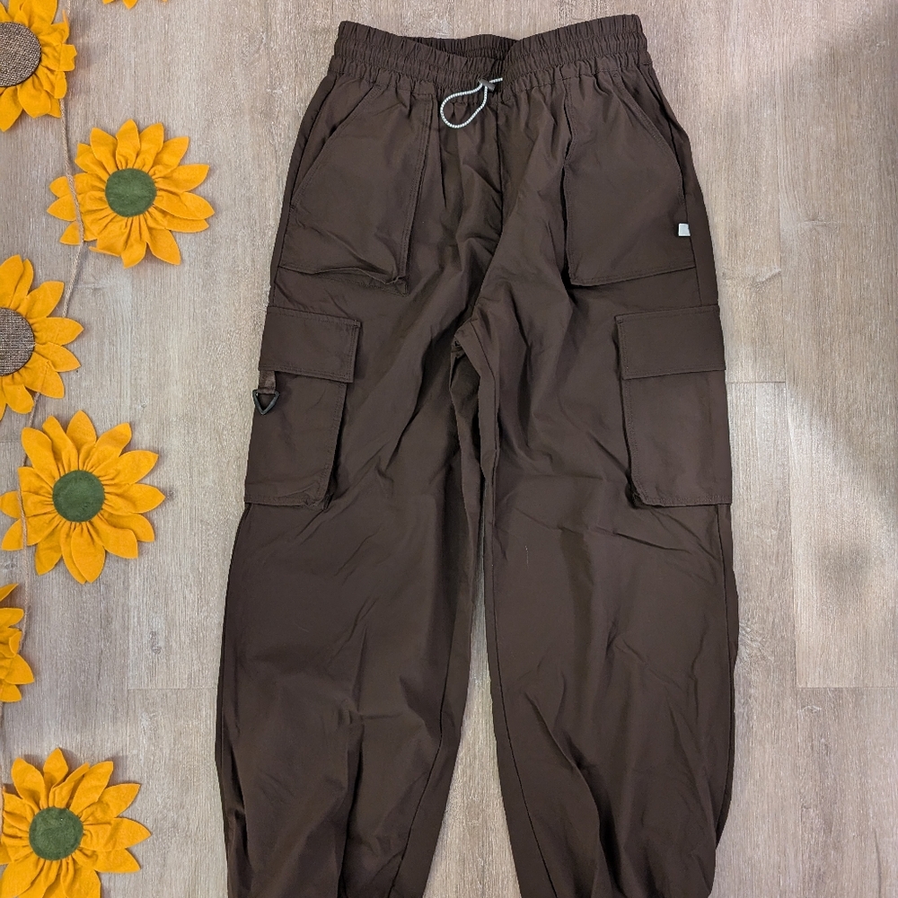 Fabletics brown cargo pants